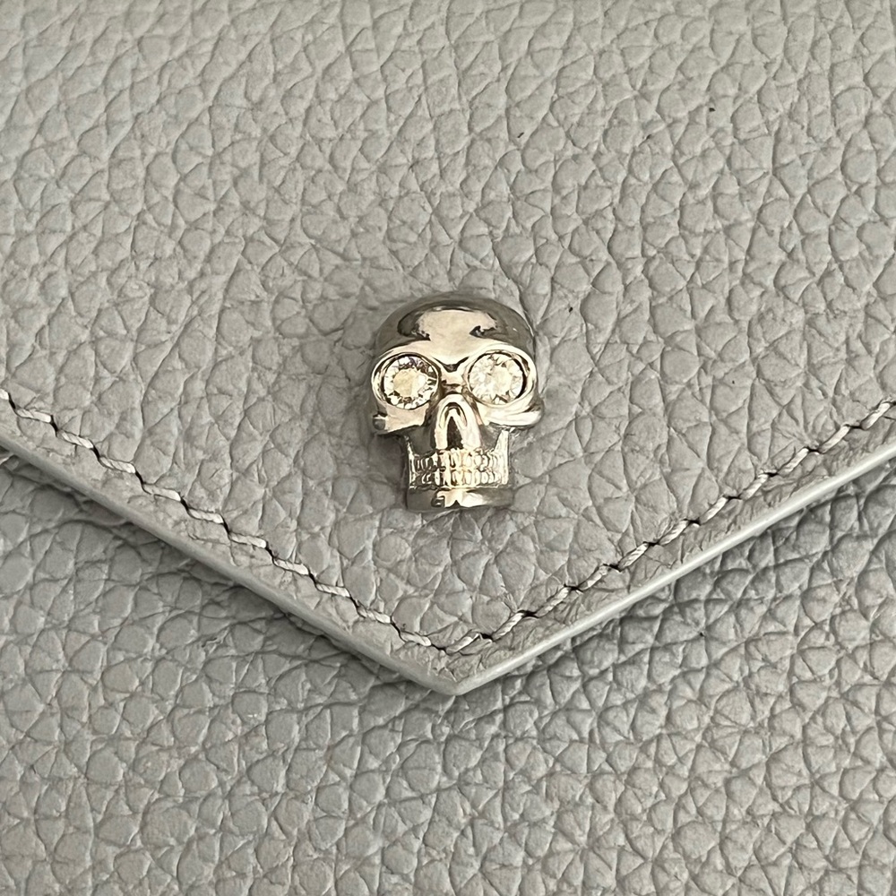 Alexander McQueen Grey Leather Envelope Card Holder - Picture 9 of 13